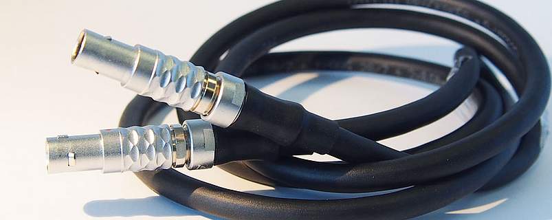 Connection cable for measuring module and data logger